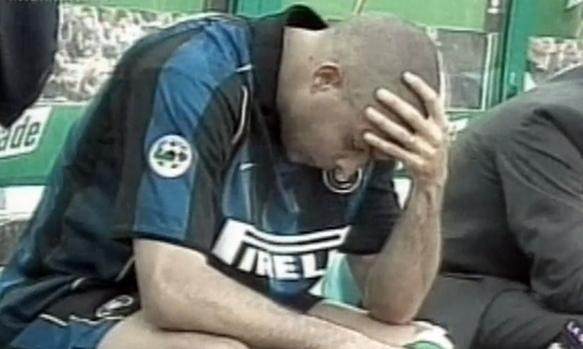 欧洲杯直播-意甲争冠末轮反转史话④：5月5，罗纳尔多眼泪在飞