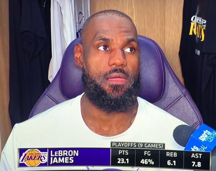 NBA直播-詹姆斯:想要击败雷霆必须付出一切 G4我们会拿出最佳状态!